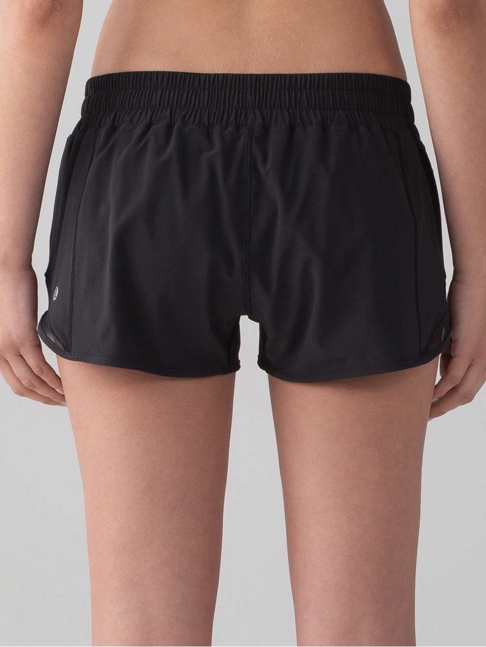 Lululemon Hotty Hot Short II *2.5"